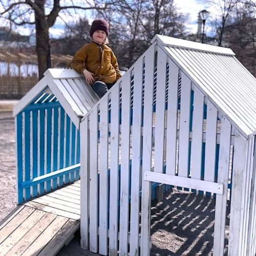 TE32-Point-de-vue-enfant-au-centre